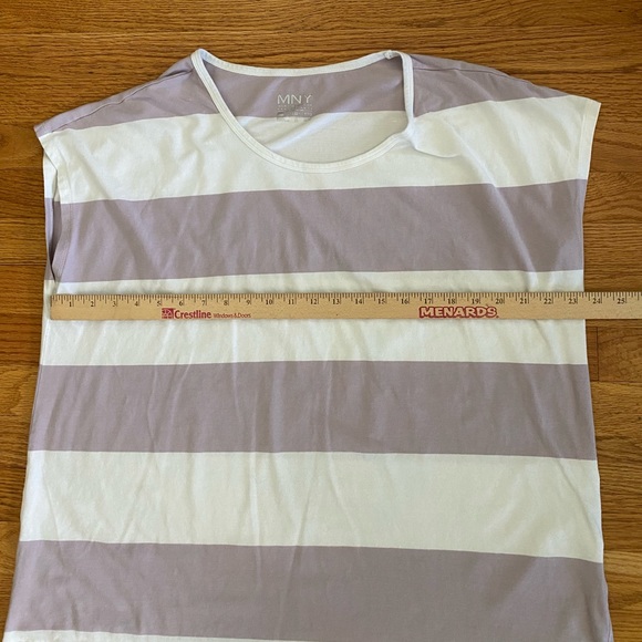 MNY Marc New York Shirt Women’s 1X Lavender White Striped Cap Sleeve Top - Picture 6 of 7